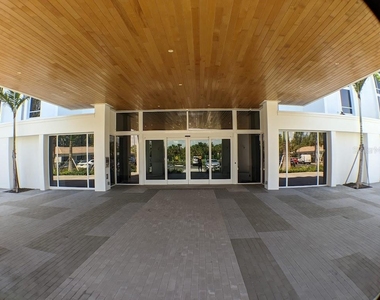2425 Gulf Of Mexico Drive - Photo Thumbnail 46