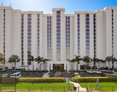 2425 Gulf Of Mexico Drive - Photo Thumbnail 30