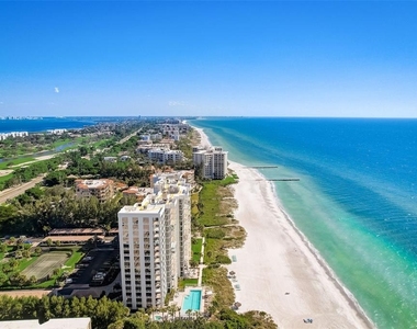 2425 Gulf Of Mexico Drive - Photo Thumbnail 35