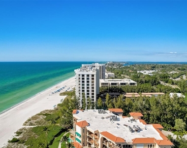 2425 Gulf Of Mexico Drive - Photo Thumbnail 38