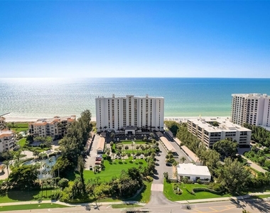 2425 Gulf Of Mexico Drive - Photo Thumbnail 32
