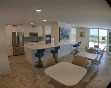 2425 Gulf Of Mexico Drive - Photo Thumbnail 51