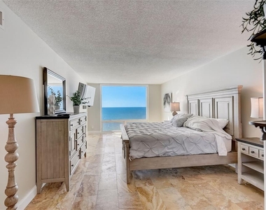 2425 Gulf Of Mexico Drive - Photo Thumbnail 19