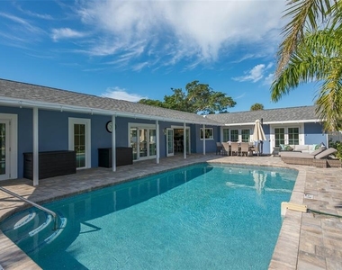 500 Schooner Lane - Photo Thumbnail 4