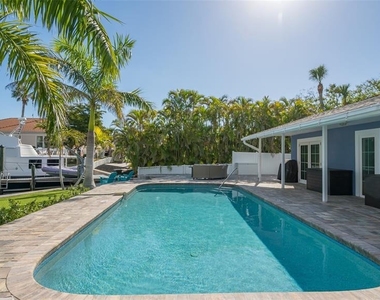 500 Schooner Lane - Photo Thumbnail 62
