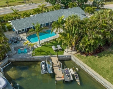 500 Schooner Lane - Photo Thumbnail 19
