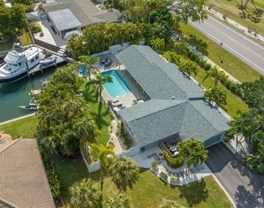 500 Schooner Lane - Photo Thumbnail 17