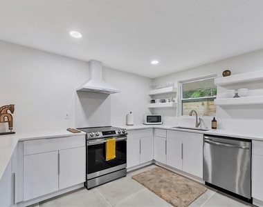 2441 Novus Street - Photo Thumbnail 15