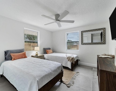 2441 Novus Street - Photo Thumbnail 27