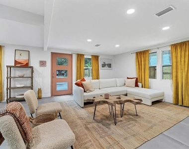 2441 Novus Street - Photo Thumbnail 6