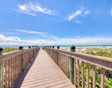 915 Seaside Drive - Photo Thumbnail 6