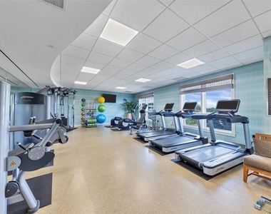 915 Seaside Drive - Photo Thumbnail 13