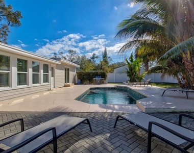 326 S Lime Avenue - Photo Thumbnail 36