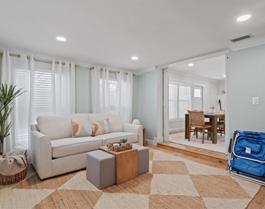 326 S Lime Avenue - Photo Thumbnail 15