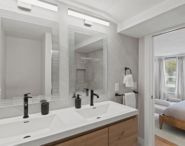326 S Lime Avenue - Photo Thumbnail 24