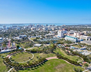 326 S Lime Avenue - Photo Thumbnail 51