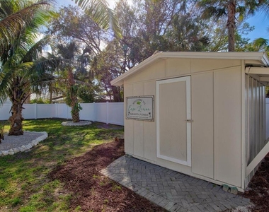 326 S Lime Avenue - Photo Thumbnail 34