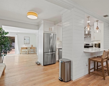 326 S Lime Avenue - Photo Thumbnail 19