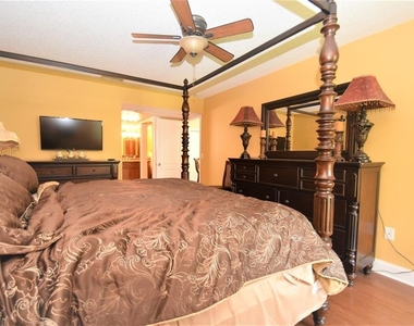 1637 Brookhouse Court - Photo Thumbnail 6