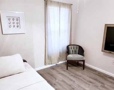 3773 59th Avenue W - Photo Thumbnail 13