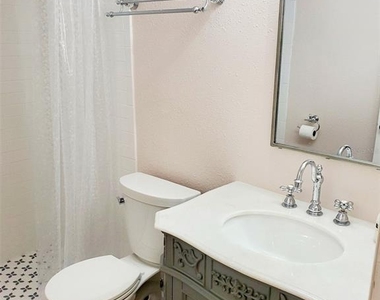 3773 59th Avenue W - Photo Thumbnail 11