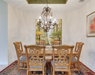 9454 Discovery Terrace - Photo Thumbnail 4