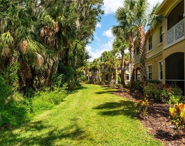 9454 Discovery Terrace - Photo Thumbnail 28