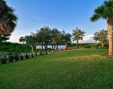 9454 Discovery Terrace - Photo Thumbnail 61