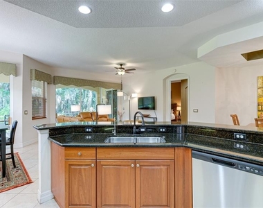 9454 Discovery Terrace - Photo Thumbnail 11