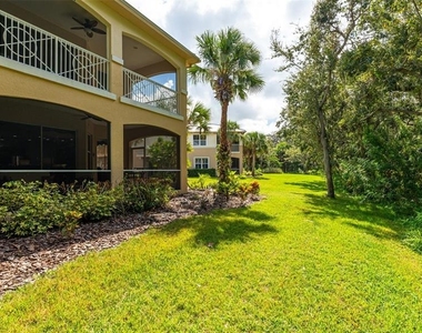 9454 Discovery Terrace - Photo Thumbnail 29