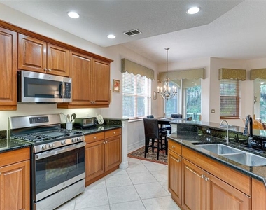 9454 Discovery Terrace - Photo Thumbnail 8