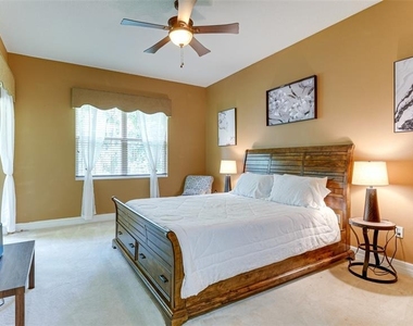 9454 Discovery Terrace - Photo Thumbnail 13