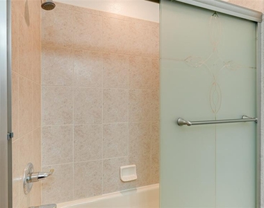 9454 Discovery Terrace - Photo Thumbnail 24