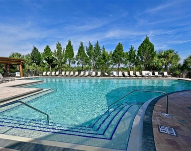 9454 Discovery Terrace - Photo Thumbnail 36
