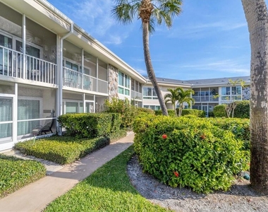 500 S Washington Drive - Photo Thumbnail 1