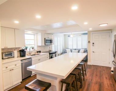 3804 Gulf Of Mexico Drive - Photo Thumbnail 25