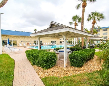 3804 Gulf Of Mexico Drive - Photo Thumbnail 10