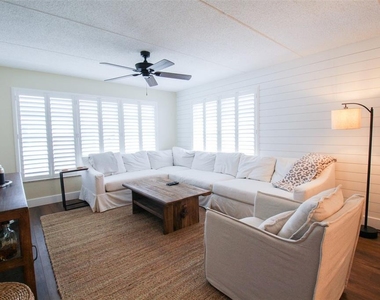 3804 Gulf Of Mexico Drive - Photo Thumbnail 38