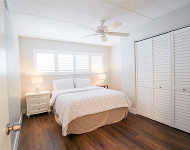 3804 Gulf Of Mexico Drive - Photo Thumbnail 50