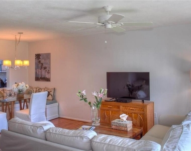 1622 Stickney Point Road - Photo Thumbnail 7