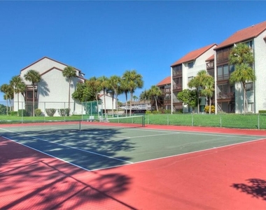1622 Stickney Point Road - Photo Thumbnail 19