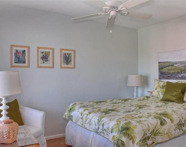 1622 Stickney Point Road - Photo Thumbnail 17