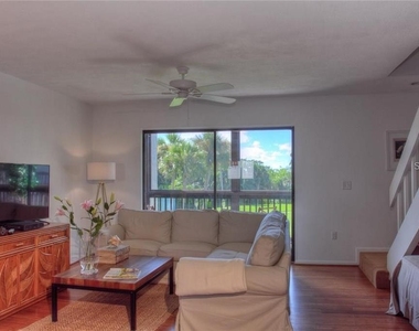 1622 Stickney Point Road - Photo Thumbnail 6