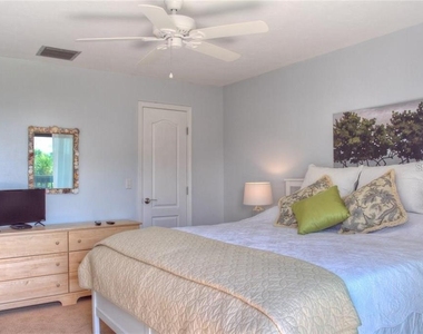 1622 Stickney Point Road - Photo Thumbnail 15