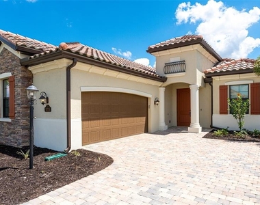 5725 Cheech Glen - Photo Thumbnail 29