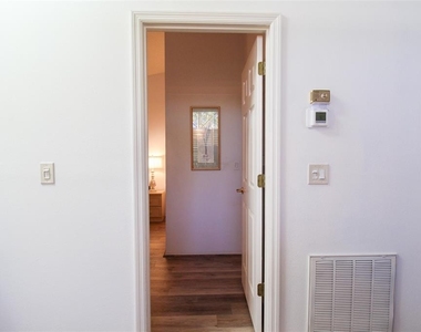 502 Sanderling Circle - Photo Thumbnail 23