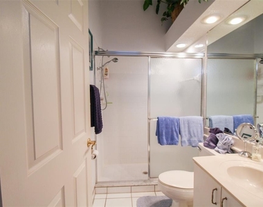 502 Sanderling Circle - Photo Thumbnail 38