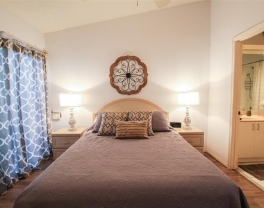 502 Sanderling Circle - Photo Thumbnail 25