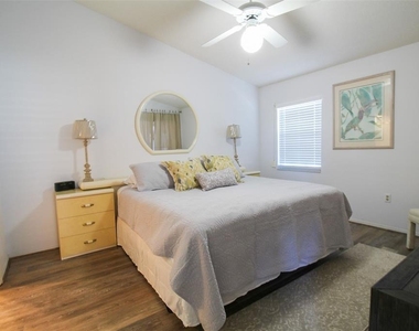 502 Sanderling Circle - Photo Thumbnail 34