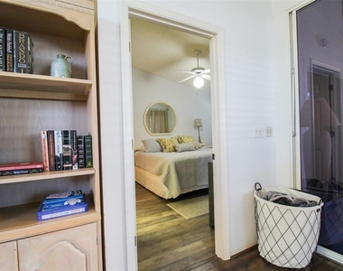 502 Sanderling Circle - Photo Thumbnail 33